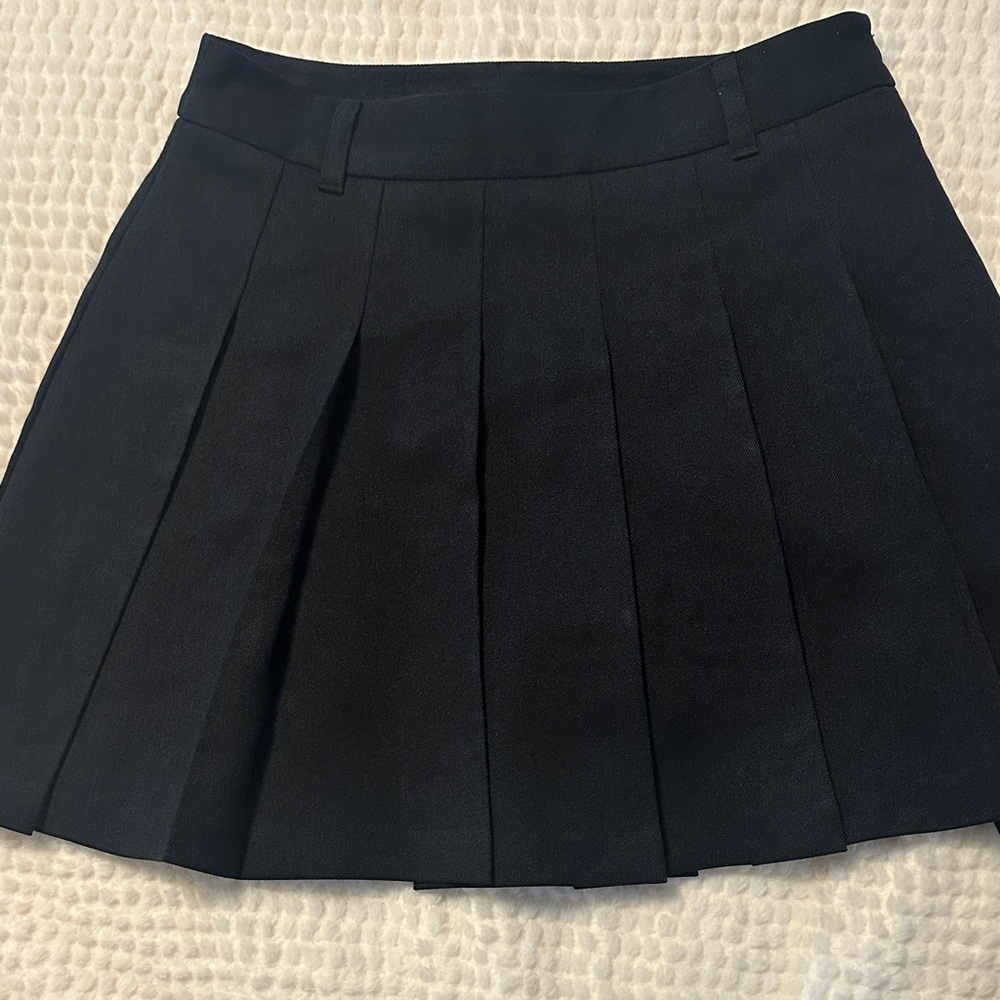 Elegant Black Mini Skirt